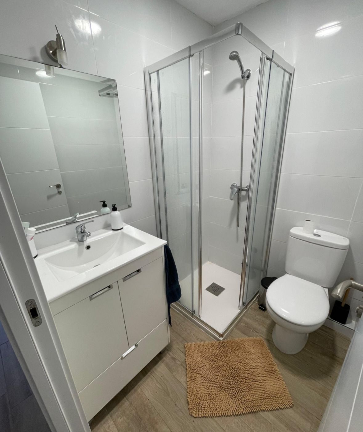 Vista 2 de Piso en Carrer de la Torre d'en Damians, Hostafrancs, Barcelona