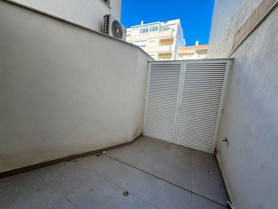 Vista 8 de Piso en Carrer del Mont, Collblanc, L'Hospital de Llobregat,