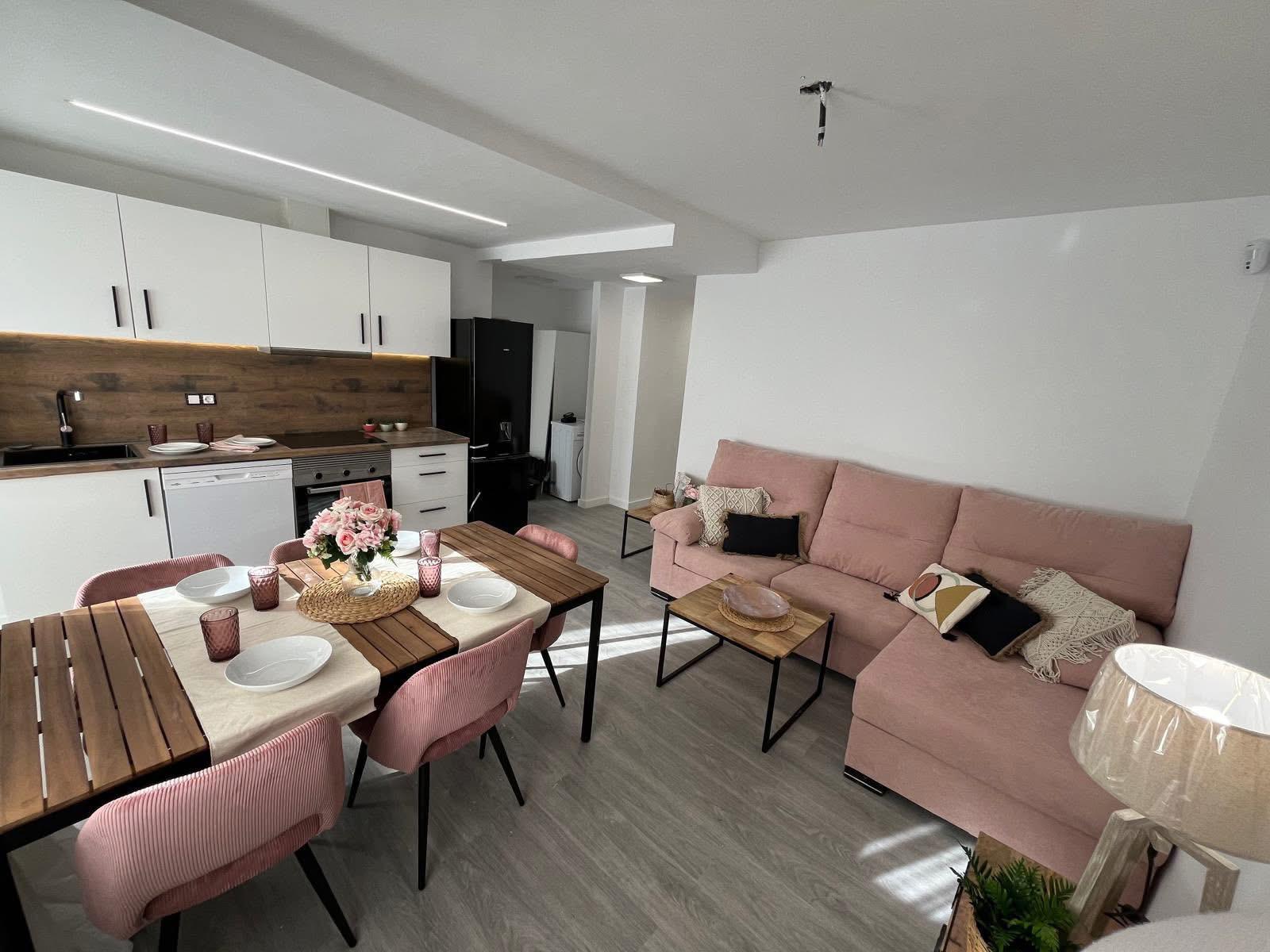 Piso luminoso 2 dormitorios en BarcelonaDescubre este magnífico piso totalmente exterior ubicado en una de las zonas más demandadas