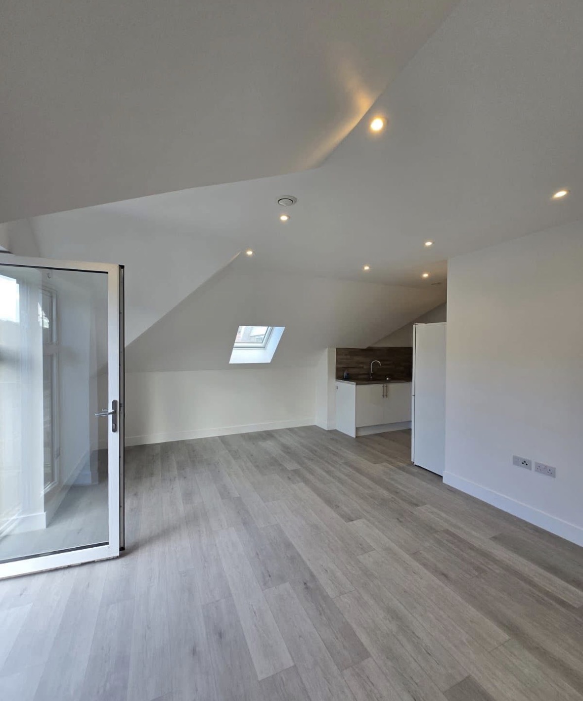 Vista 5 de ÁTICO LOFT REFORMADO SIN AMUEBLAR